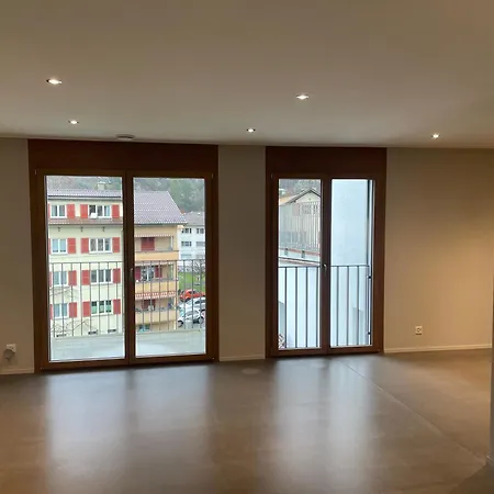Modern Apartment *