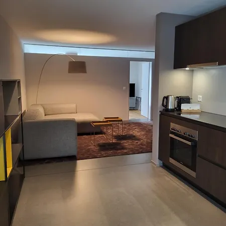 Modern Apartment *