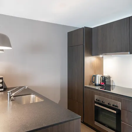Apartamento Modern Entrelagos