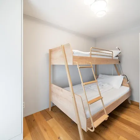 Modern Apartment *